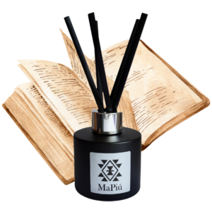 reed diffuser natural library, unisex, cosy, study, relaxation, peach, plum, peony, violet, vanilla, patchouli