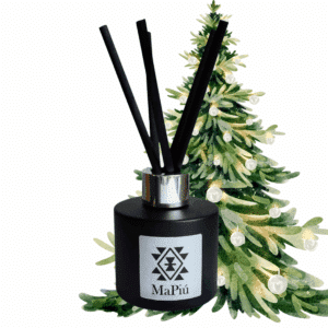 natural reed diffuser with essential oils with pine clove cinnamon fir christmas tree fragrance mapiu uk
