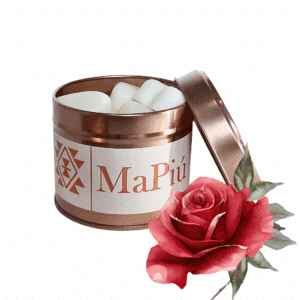 heart shaped vegan soy wax melts eco friendly with orange geranium clove patchouli black rose and oud fragrance